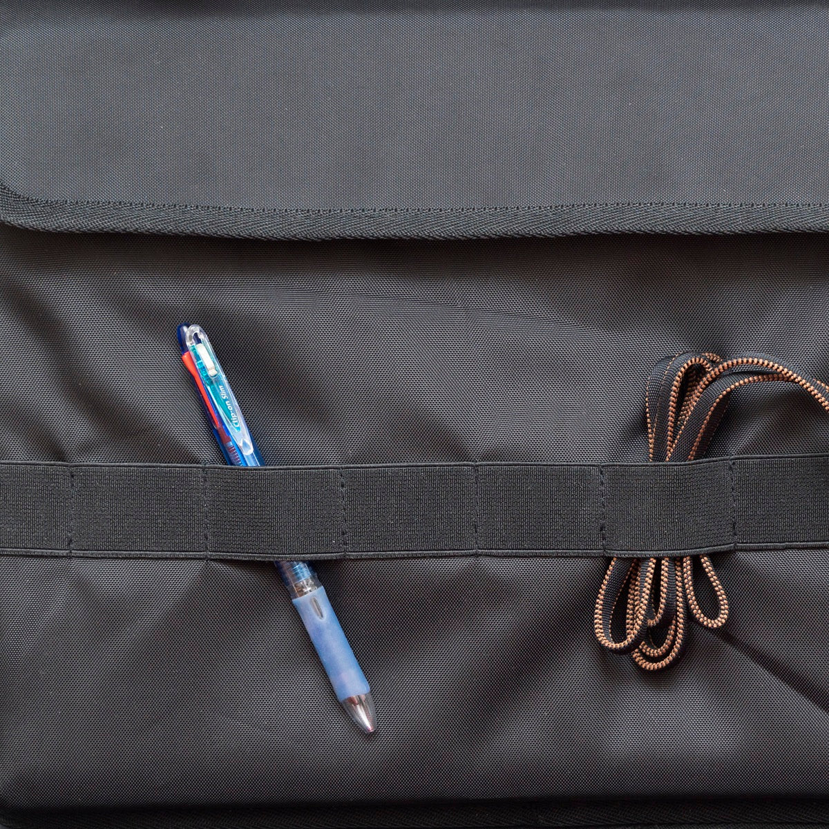 organizador_de_portatil_para_tapa_de_Peli