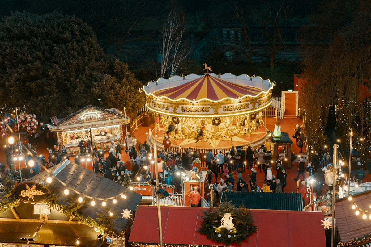 Photographing_Christmas_Markets_and_Winter_Lights_10_Mistakes_That_Ruin_the_Glow_2026_27