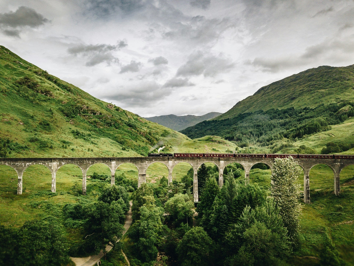 The_Most_Photogenic_Railway_Routes_In_Europe_For_Photos_69291f73-ea0d-491f-9063-980457c9c28f