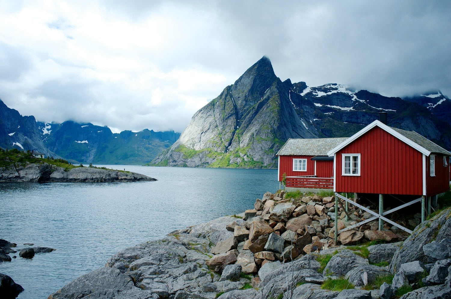 The_Suitcase_For_A_Trip_To_Norway_The_Waterproof_Peli_Air_1535