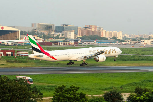 emirates cabin baggage weight and dminesnions