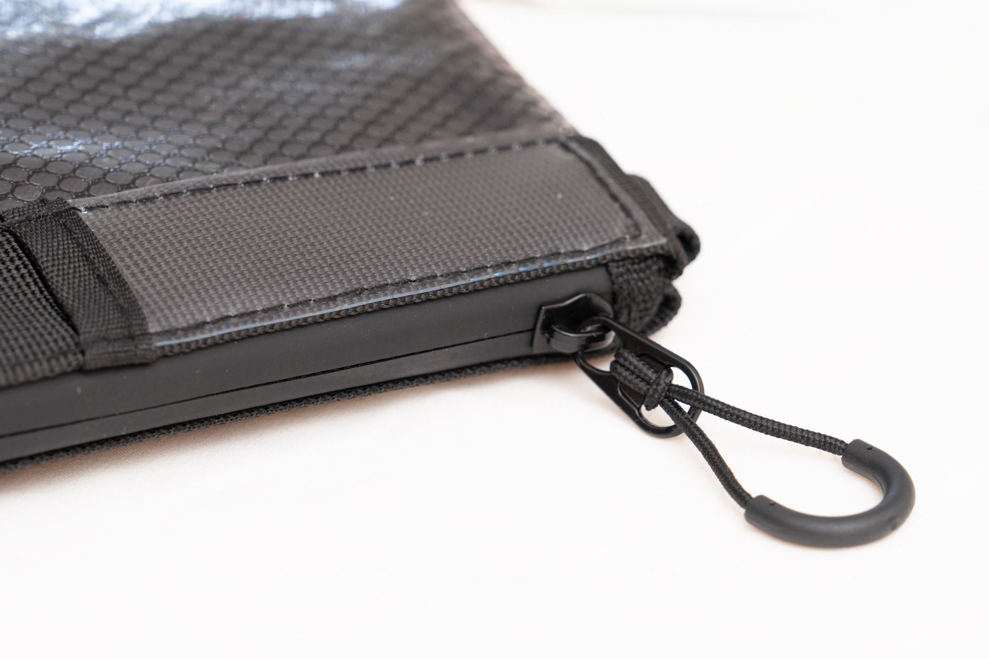 A-Mode photo mesh pouches organizer LID1519OBL2 for Peli 1510 and Peli Air 1535 case lids