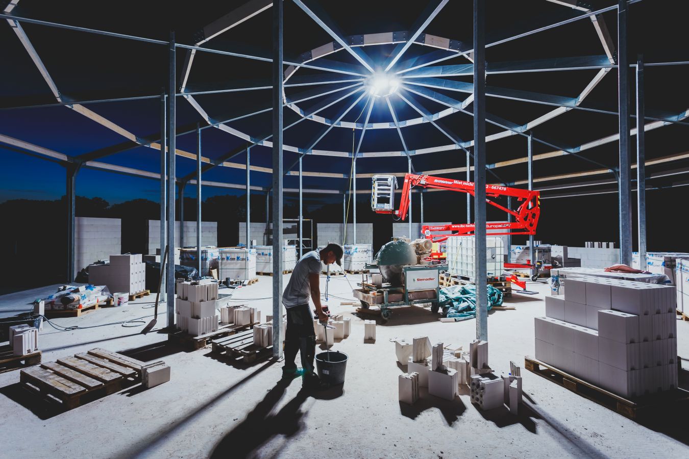 Omradebelysningssystem_100_000_lm_SONLUX_POWERCASE_L_80C03001-0006