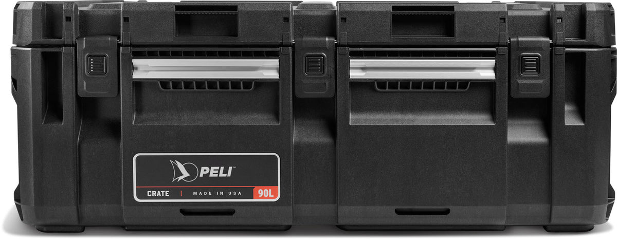 Peli CRATE 90L CR90 lastekasse i svart, sett bakfra