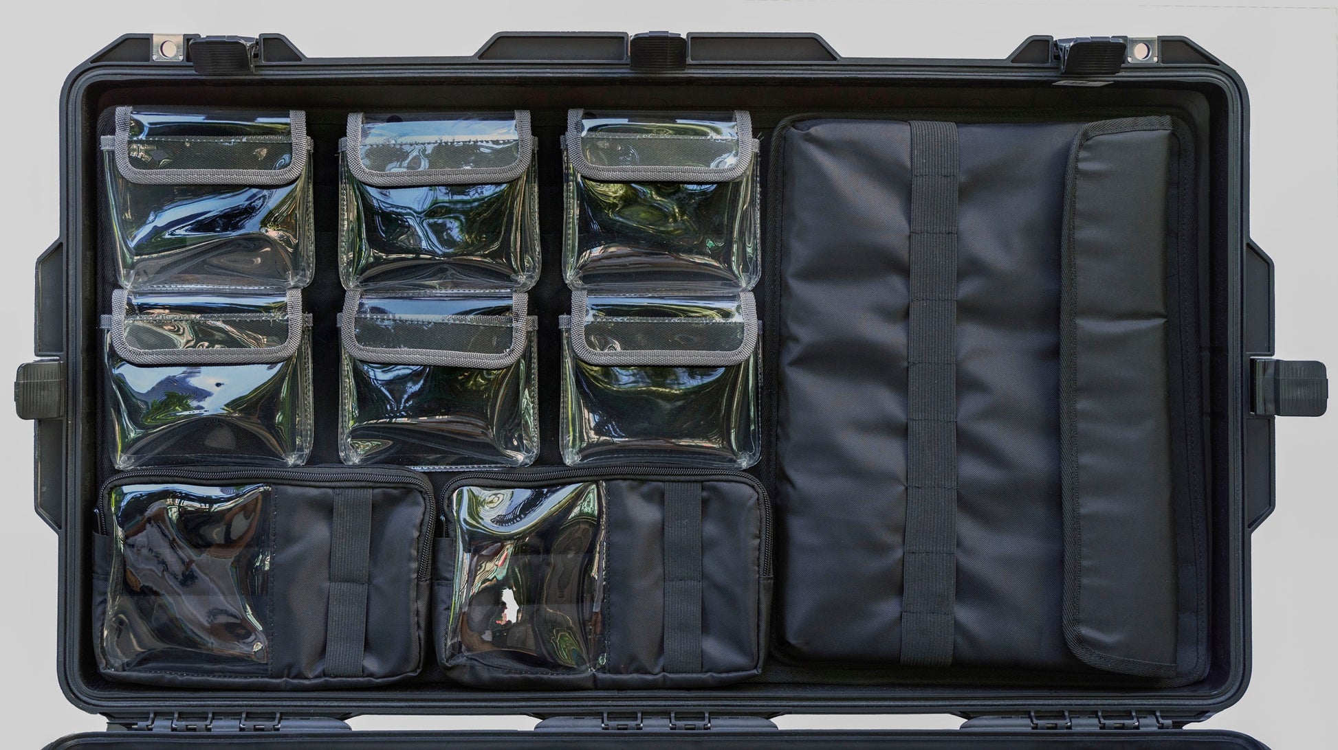 Peli_Air__615_Kannen_jarjestaja_kannettavalle