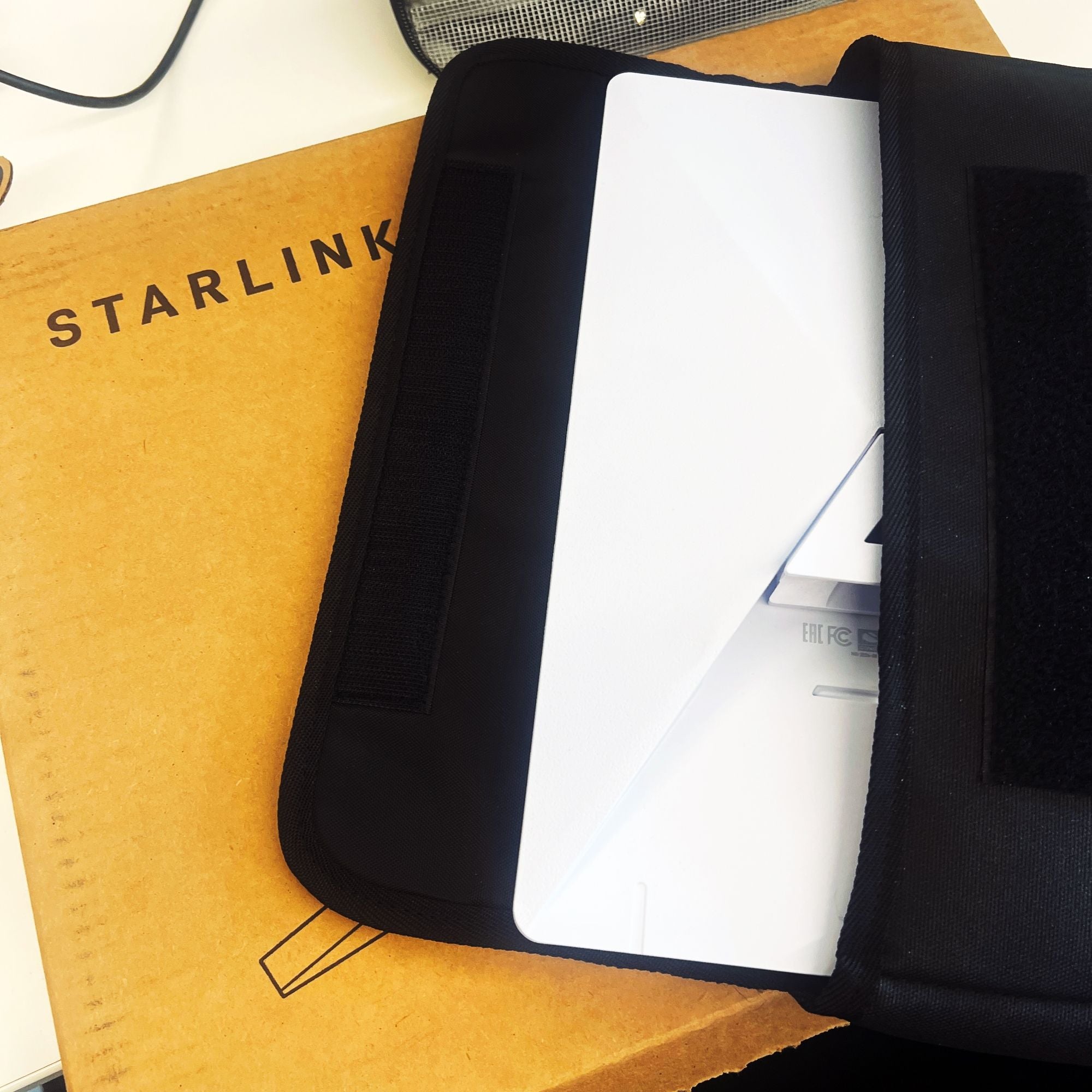 Starlink Mini kit packed inside the LID1519SL lid organizer pouch