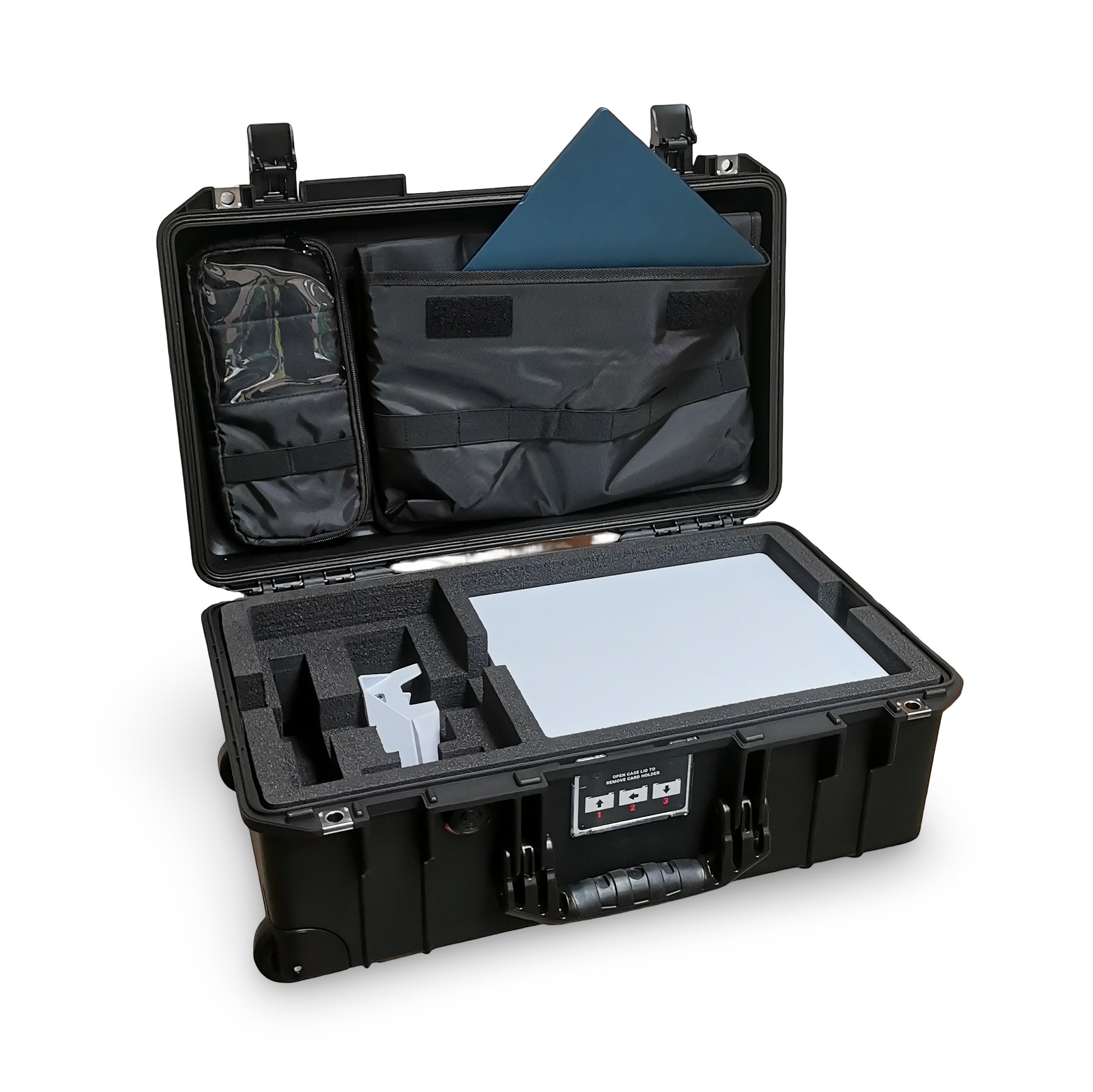 Peli Air 1535 geopend met Starlink Mini Kit schotel en accessoires in precisie-gesneden schuiminzet