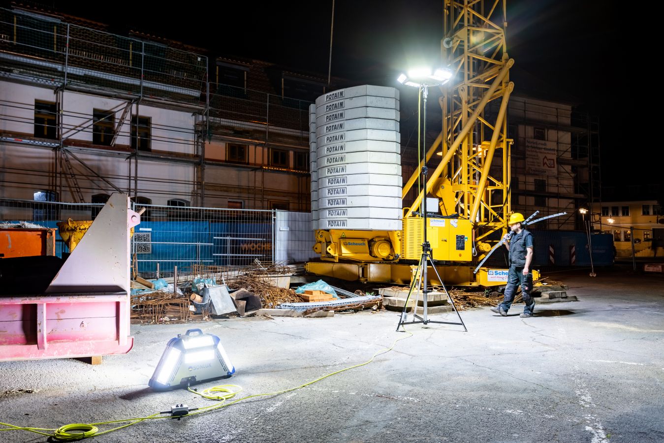 System_plosneho_osvetleni_100_000_lm_SONLUX_POWERCASE_L_80C03001-0006