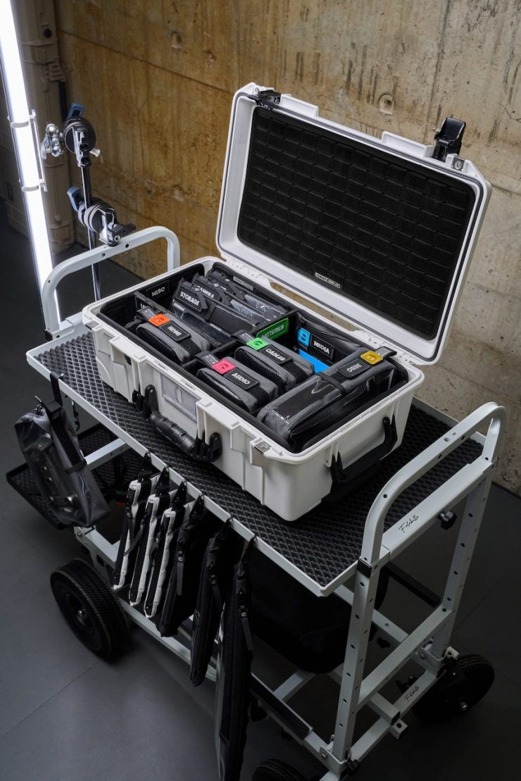 crdbag_grid-divide_photo_organizer_case