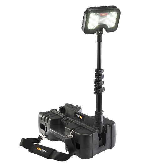 LED floodlight PELI RALS 9490 with a collapsible mast