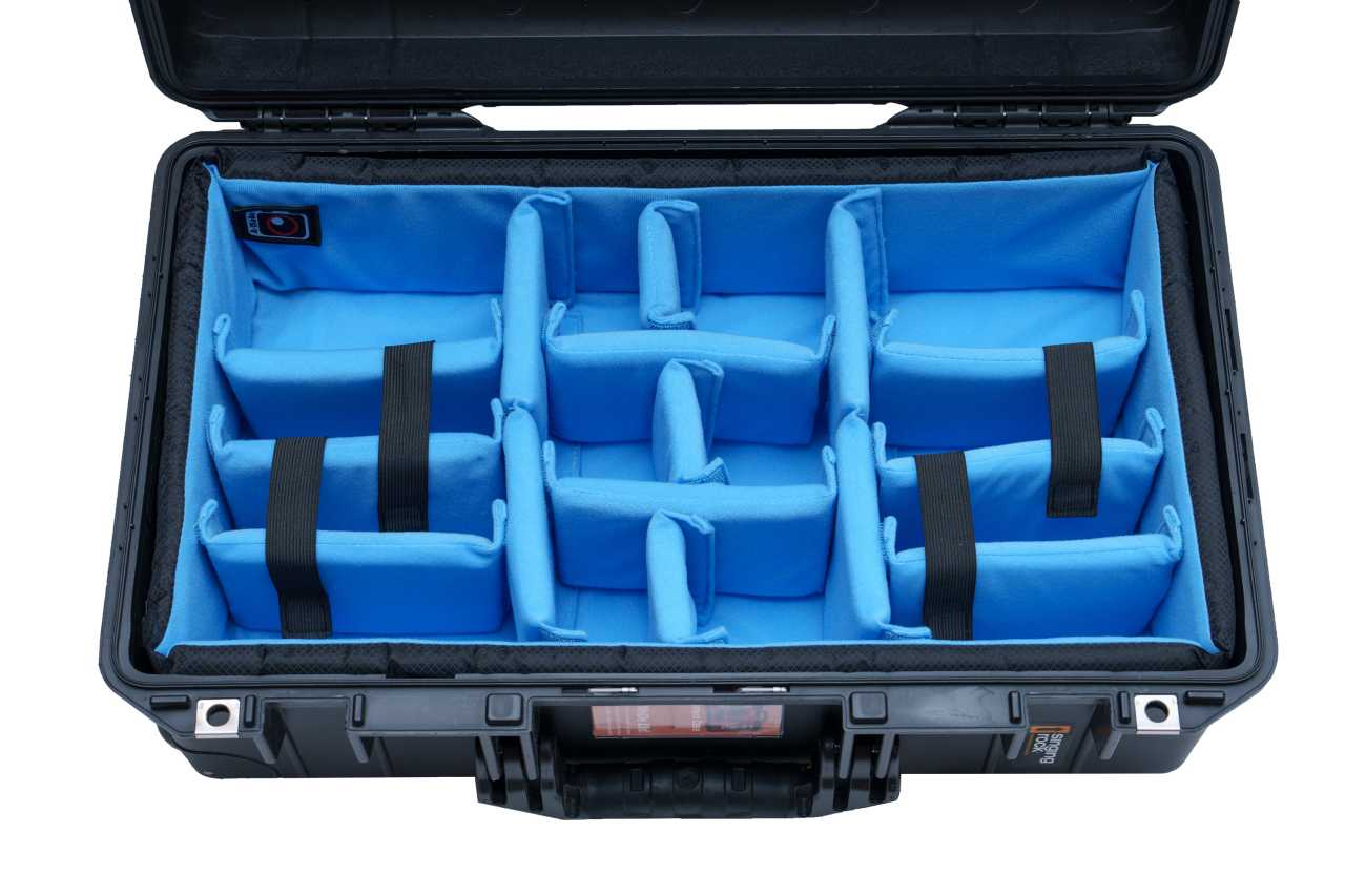 peli-air-1535-bleu-separateur-rembourre