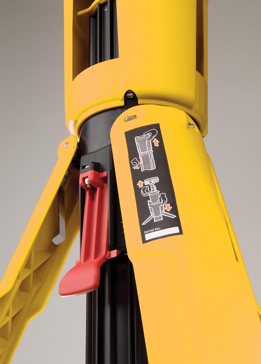 pelican-portable-mobile-led-tripod-spotlight